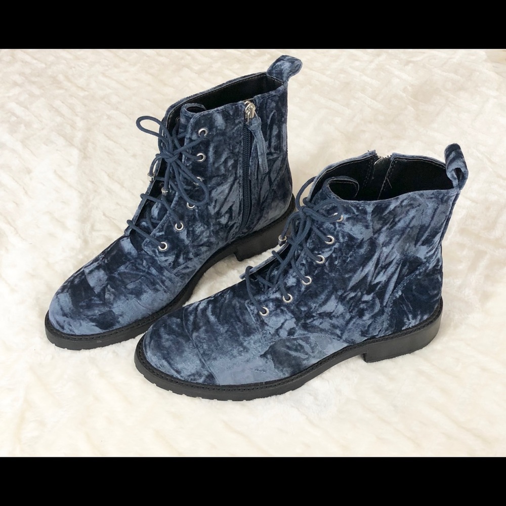 NWOT Rebecca Minkoff Blue Velvet Gerry Boots